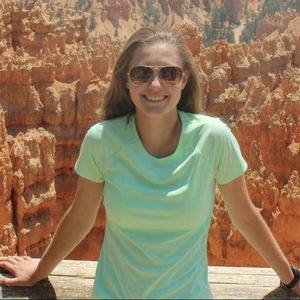 2 Old Navy Semi fitted Active Wear T-Shirts Blue and Green